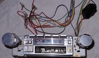 Vintage Audiovox Model 3500 AM/FM Cassette Automobile Car Stereo With 2 Knobs