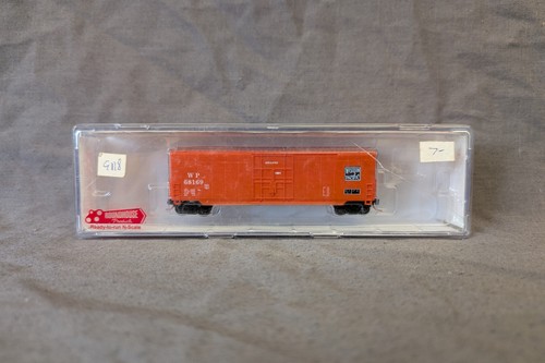 Roundhouse 82008 50' Hi-Cube Plug-Door Box Car Western Pacific (N scale) Plate C | Condition: Used