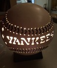 YANKEES Ceramic electric stand up Light 9 Inches Tall Hand Painted — photo 2