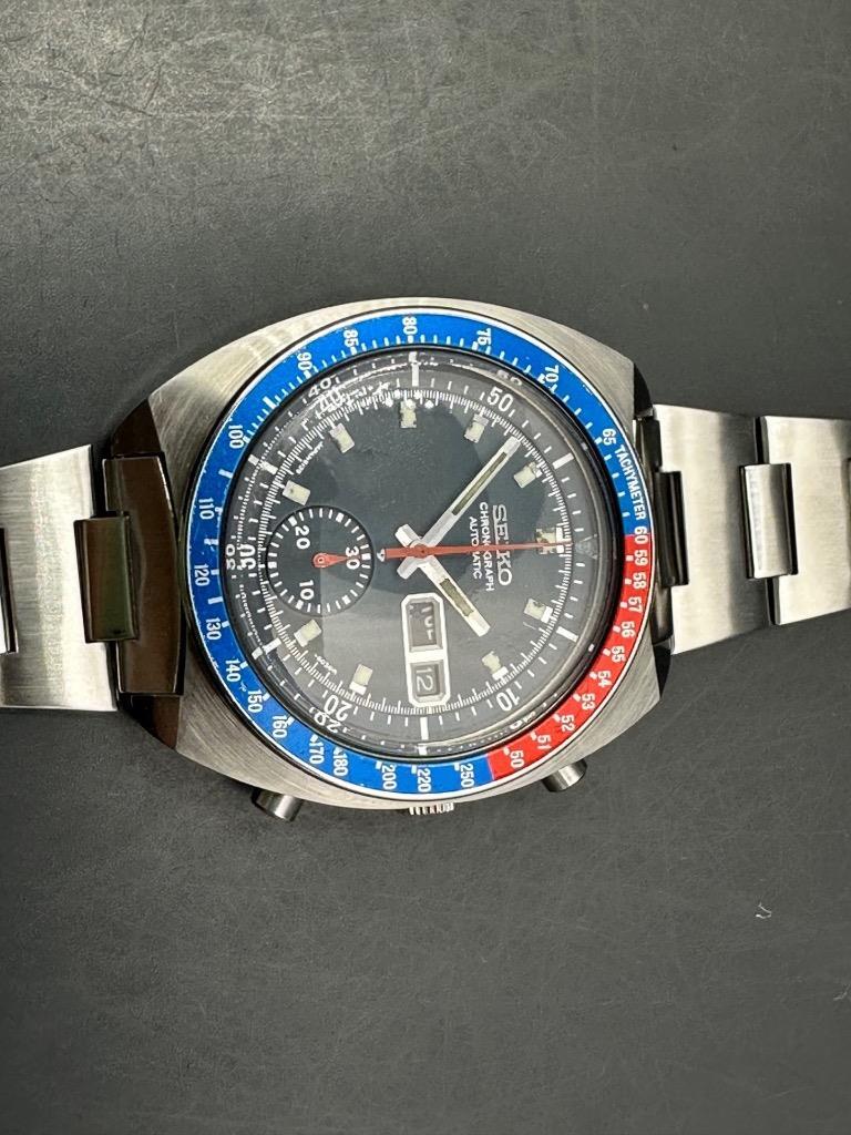 SEIKO 赤 正方形 掛時計 SEIKO 赤 正方形 掛時計 【公式通販】