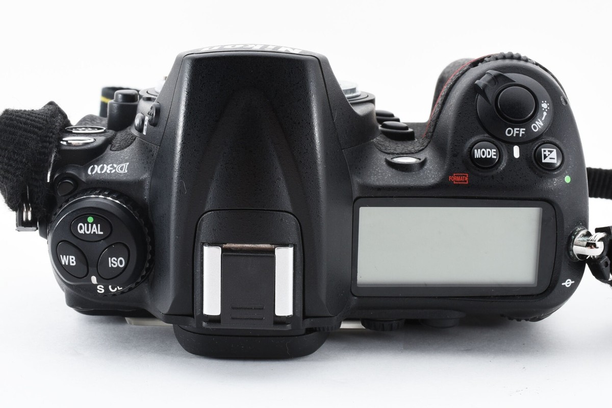 Nikon D300 12.3MP Digital SLR Camera & Nikon MB-D10 Battery Grip