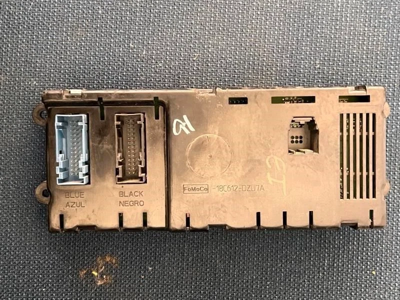 Ford F250 F350 Super Duty 2008 calefacción aire acondicionado control de clima AT con asientos térmicos usado Foto 2 de 2