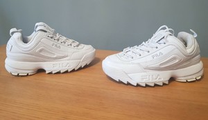 fila trainers size 3