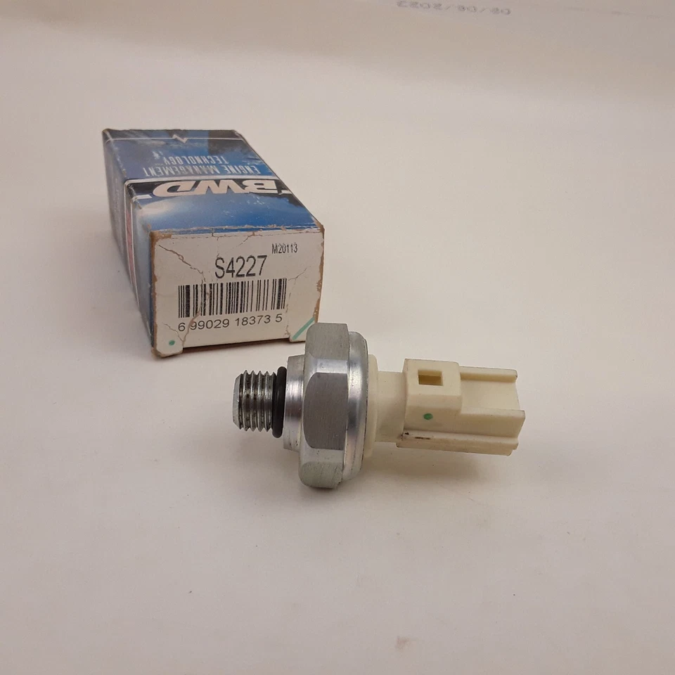 Переключатель давления масла в двигателе подходит для Ford E-350 Econoline Club Wagon 2002 - Изображение 2 из 4