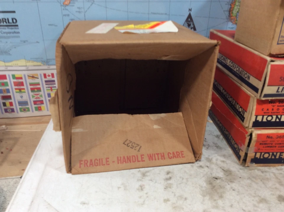 Lionel 9  Empty Original Box - Image 3 of 4