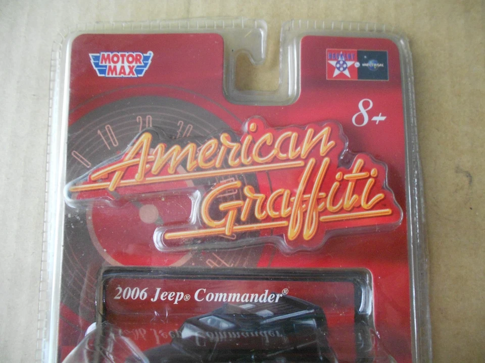MotorMax 2006 Jeep Commander American Graffiti Edition Black 1/64 NOS NIP - Image 3 of 4