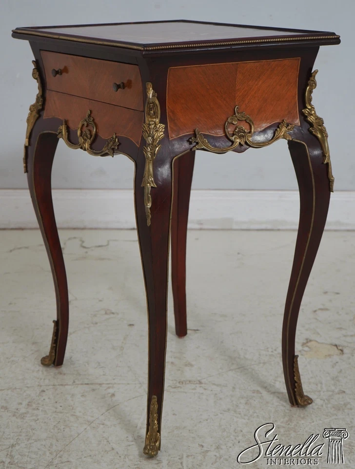 LF68964: Par de mesitas de noche francesas estilo Luis XV de 1 cajón Foto 3 de 4