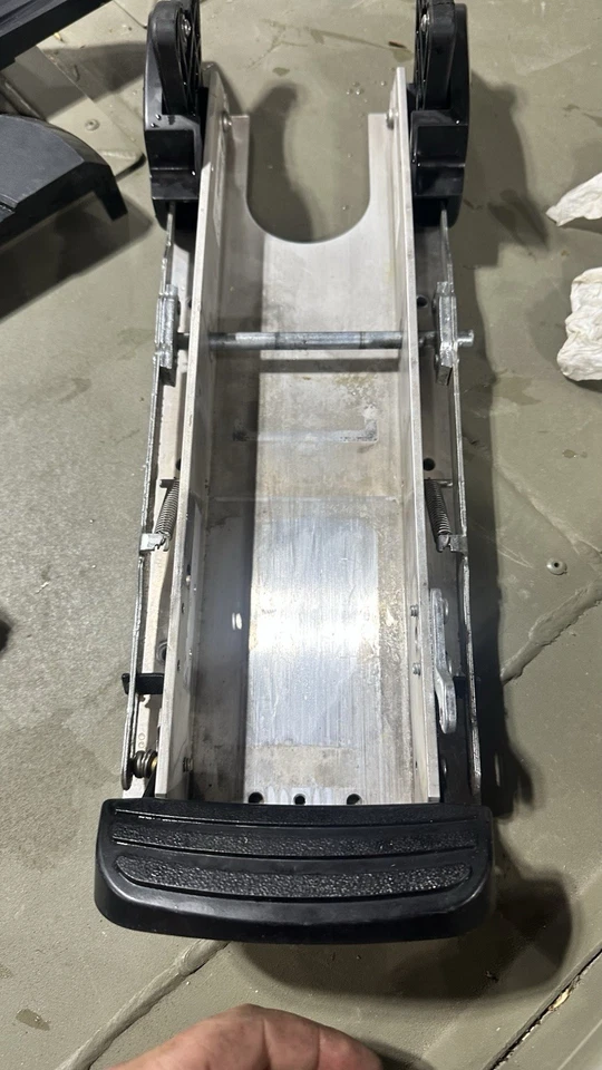 Minn Kota Terrova Base / plastics / Shaft Release - Image 3 of 4