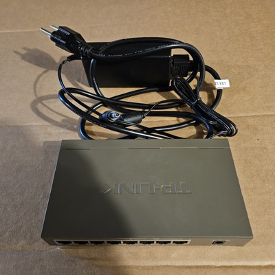 TP-Link TL-SG1008P 8 Port Gigabit PoE Switch