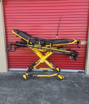 Stryker Power Pro XT 700lb 30hrs ambulance Stretcher Electric Gurney-Warranty