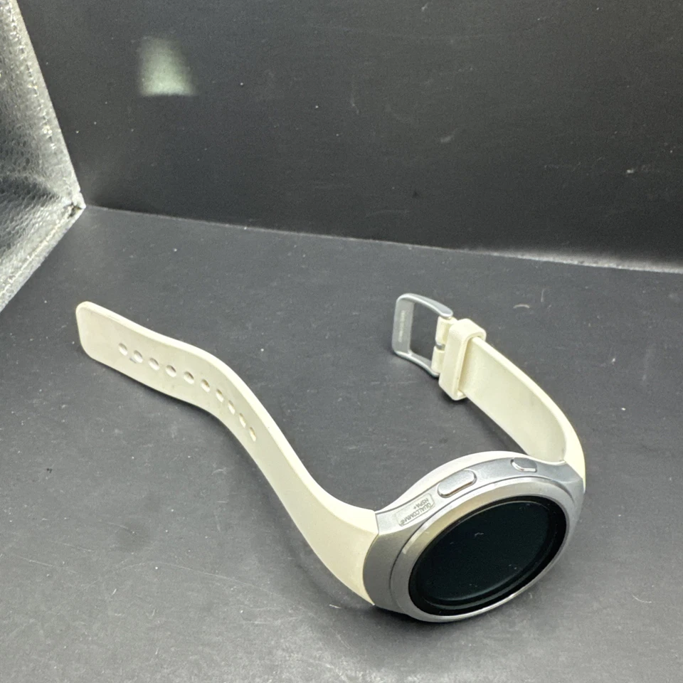 Reloj inteligente Samsung Gear S2 SM-R730A AT&T plateado/blanco sin prueba para piezas Foto 2 de 4