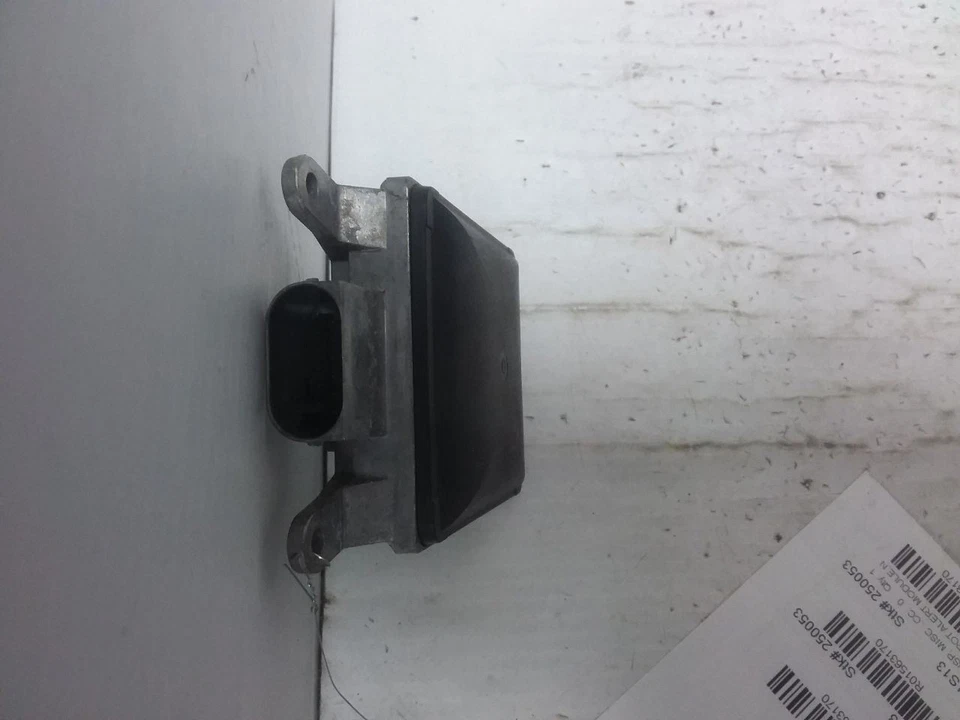 Slave Blind Spot Alert Module 2013 BMW 328i 66326863332 - Image 2 of 4