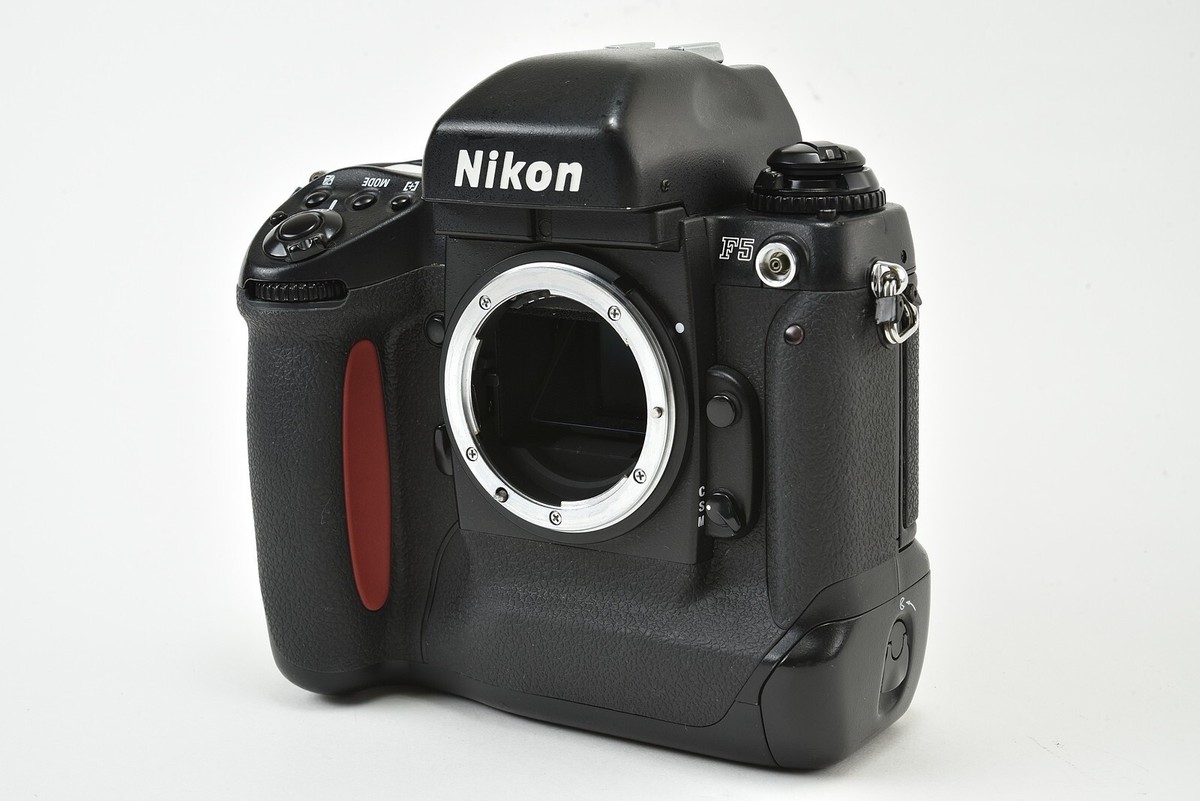 Nikon F5 35mm SLR AF Film Camera Black Body DP-30 from Japan [Very