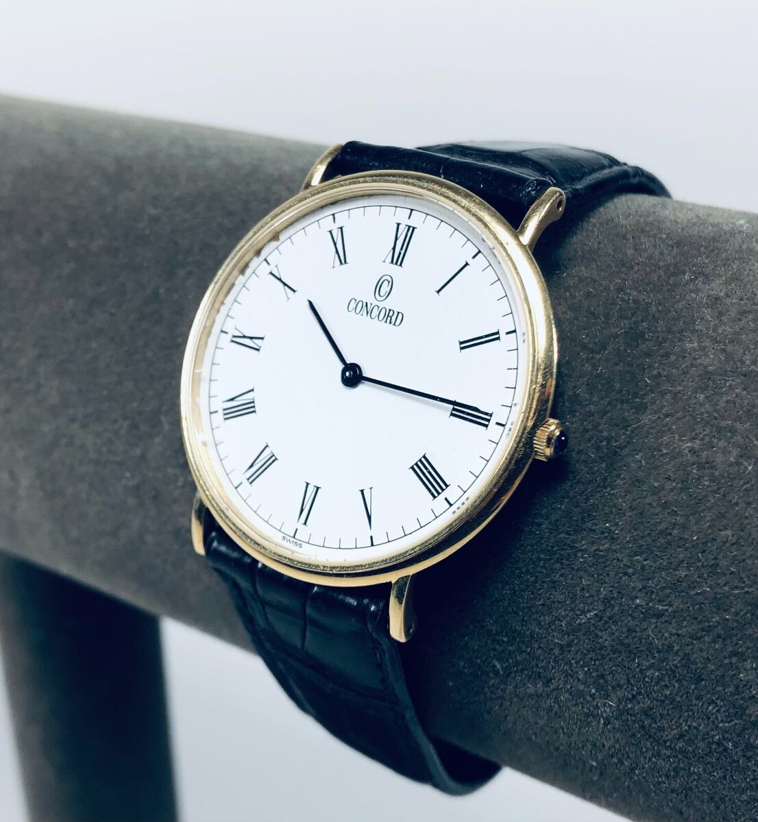 Vintage CONCORD Swiss Watch 18K 750 Yellow Gold White Dial Vintage CONCORD Swiss Watch 18K 750 Yellow Gold White Dial