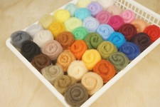 Carded Maori Wool Set 210g 42 colours kit for needle/wet felting DHG Wool batts
