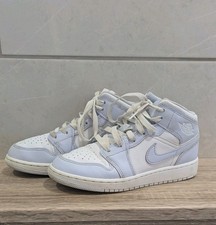 Nike Air Jordan Lilac Kids Size 3  Very Good Condition