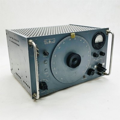 Hewlett Packard HP 233A Audio Oscillator 50Hz-500 kHz Carrier Test Generator