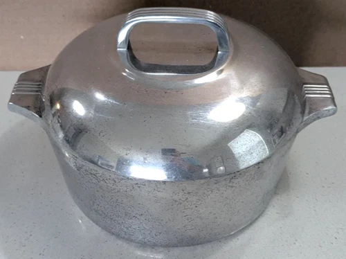 Wagner Ware Sidney Magnalite Dutch Oven 4248 P Stockpot Roaster 5 Qt 10" Vintage