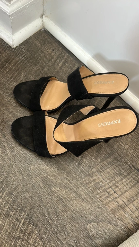 EXPRESS Sandalia Negra Doble Correa Tiras 4 Pulgadas Tacón Bombas Mujer’s Zapatos Talla 9 Foto 4 de 4