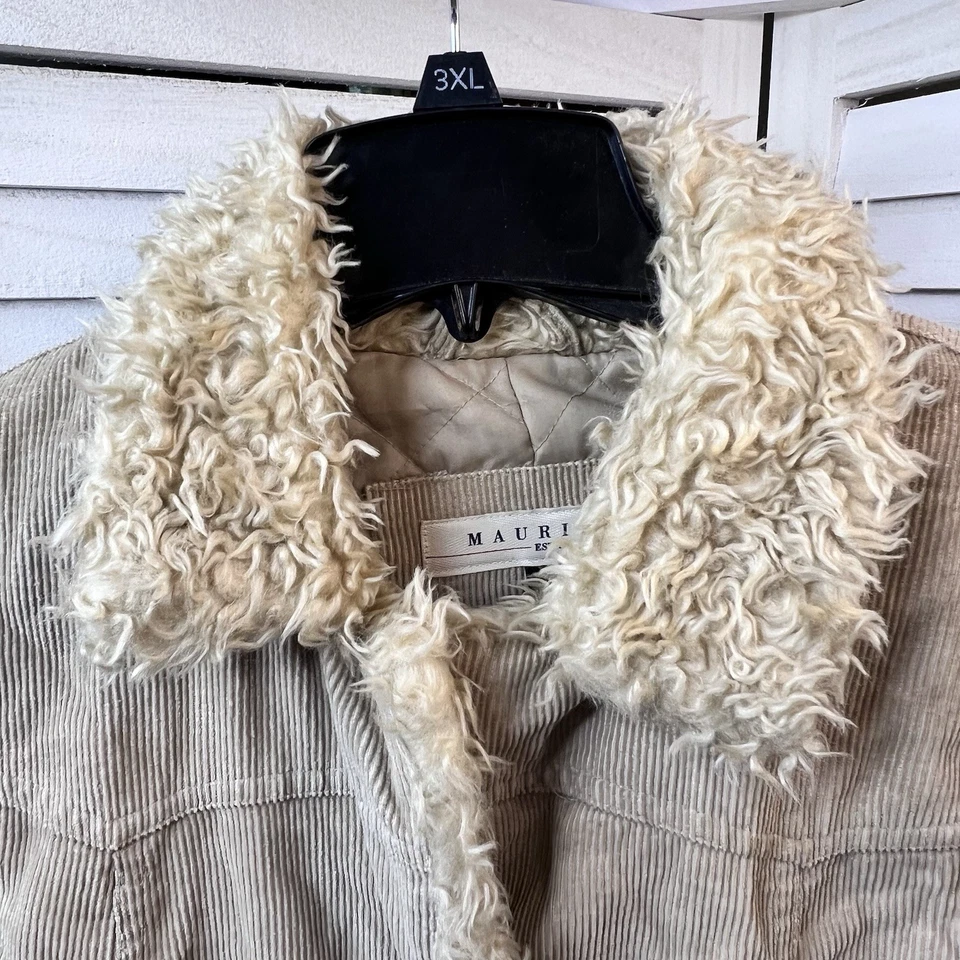 复古 Maurices 灯芯绒夹克女式中号绗缝衬里米色/薄色纽扣 — 第 2/4 张图片