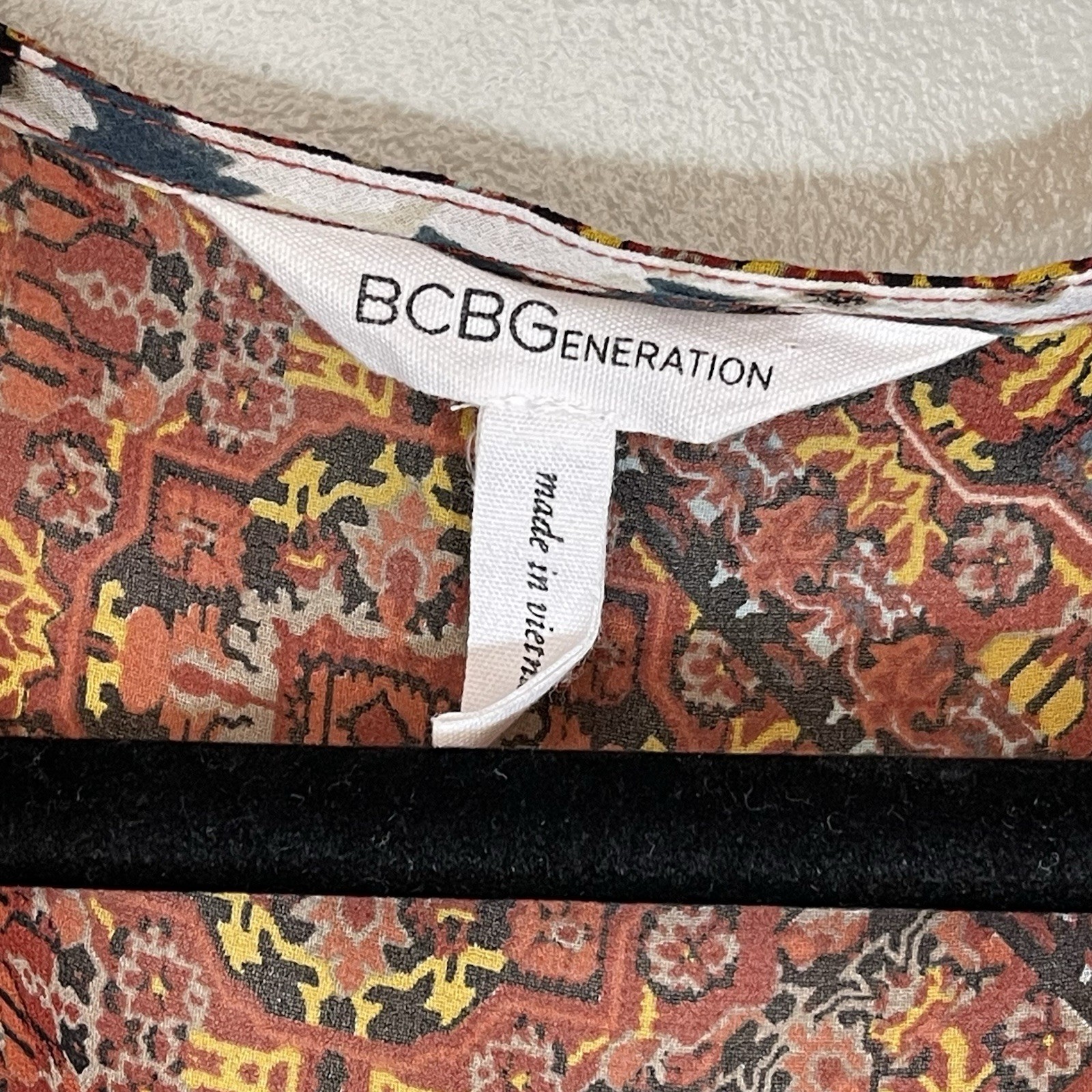 BCBGeneration V Neck Peplum Patterned Patchwork T… - image 3