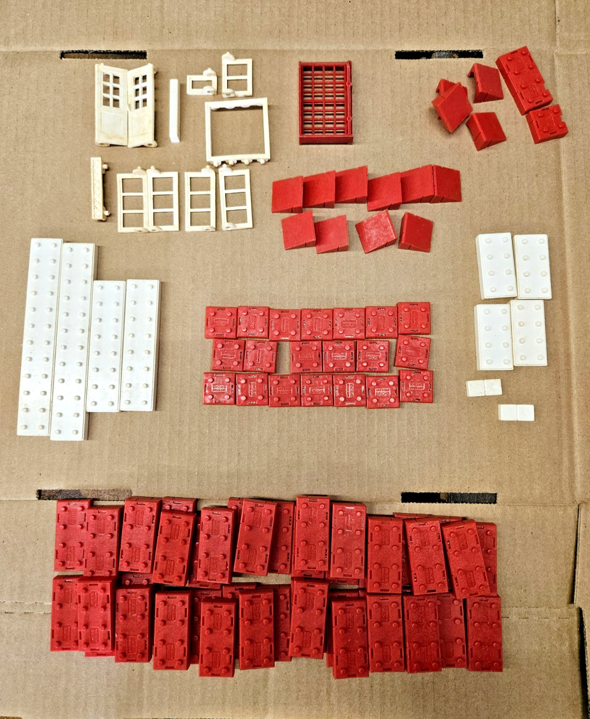 Vintage Elgo American Plastic Bricks #705 (Incomplete Set)