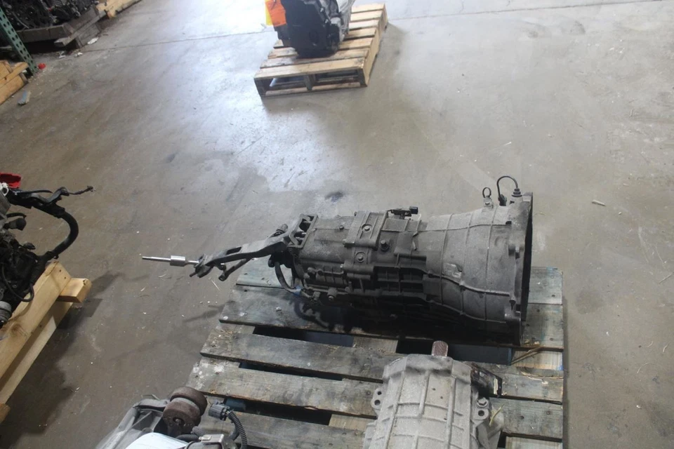 2013 Hyundai Genesis Manual Transmission 6SP RWD 95K Miles OEM Part 400-62457 Foto 2 de 4