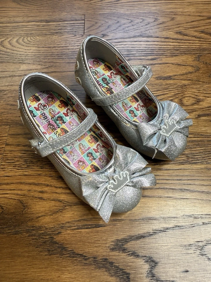 Toddler Girls Disney Princess Silver Glitter Metallic Mary Jane Heels Size 8 - Image 2 of 4