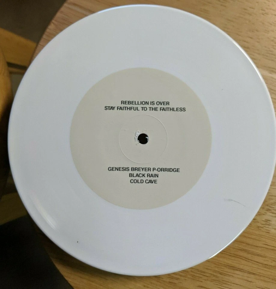 Genesis Breyer P-Orridge, Black Rain, Cold Cave ‎– Rebellion Is Over *VINYL* Foto 4 de 4