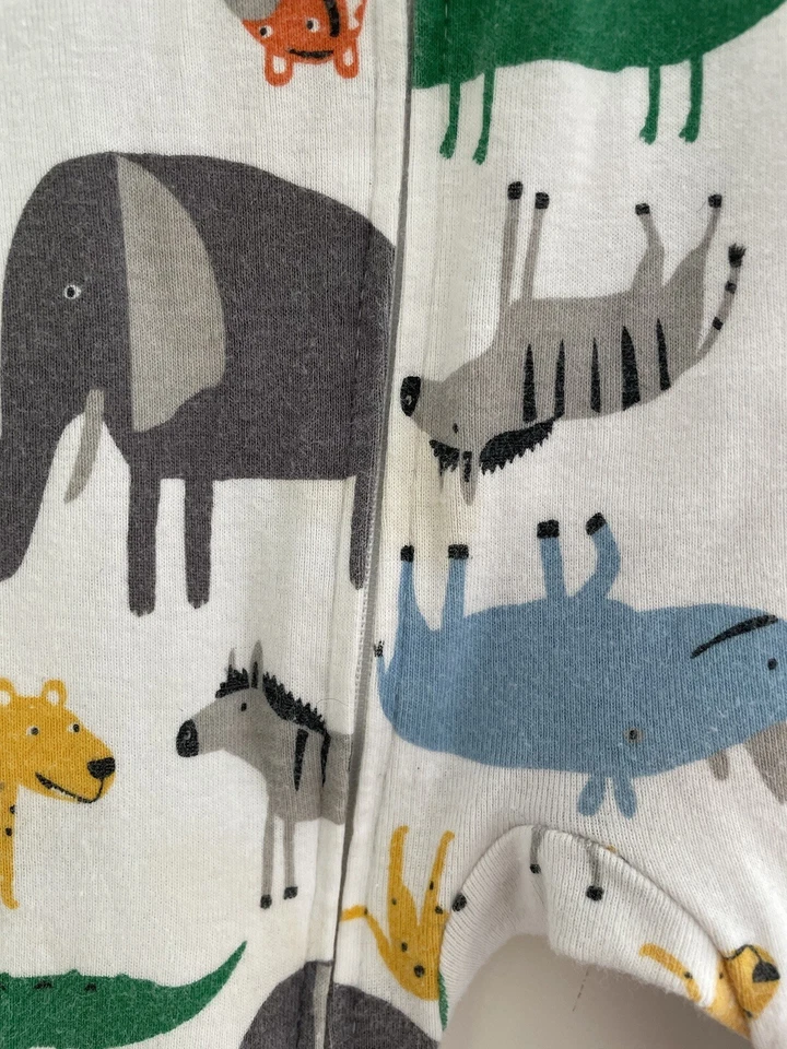 Lindos pijamas Carter's Baby Boys coloridos con estampado de animales de la selva 100 % algodón blancos 12 M Foto 4 de 4