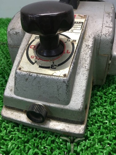 Makita Electric Planer 1805N 155mm 50-60Hz 12A AC100V 15,000RPM 6 1/8 Used - Picture 14 of 24