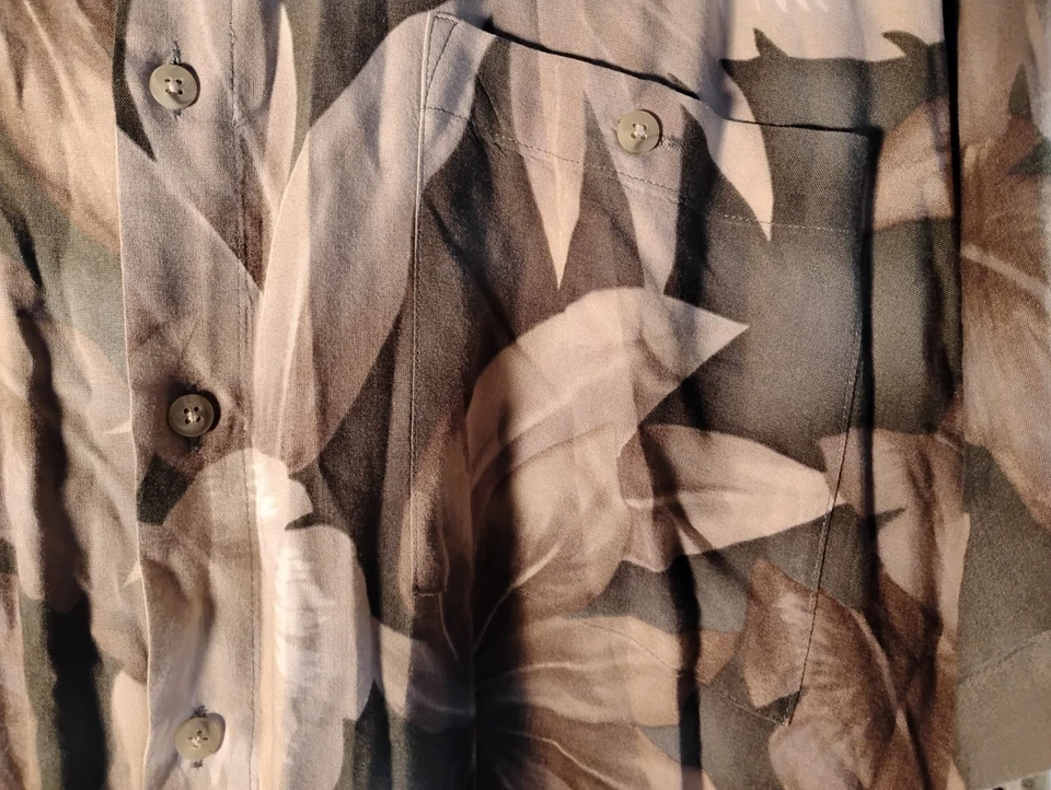 Vintage 90's Campia Moda Green & Cream  Floral Print Men's Short Sleeve L - Image 2 of 4