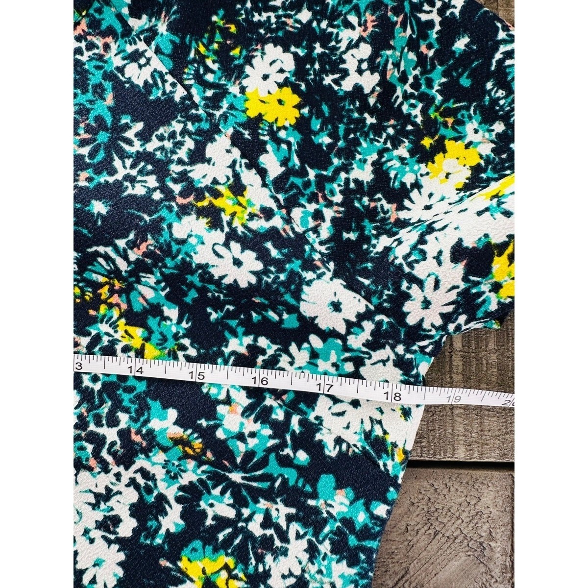 CREATIVE COMMUNE Cut-Out Shift Dress Green Floral Short Sleeve Women's Medium View 6