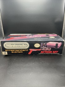 Nintendo NES Action Set Console with Zapper Controllers Game & Box No Power Cord