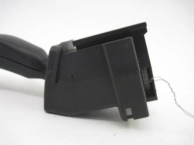 INTERRUPTOR CONTROL CRUCERO BMW 528i 540i 525i 530i 1997 97 98 99 00 01 derecha 596852 Foto 3 de 4