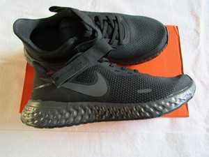 Nike Revolution 5 Flyease BQ3211 001 Men's Size 7.5 Black/Anthracite NIB |  eBay