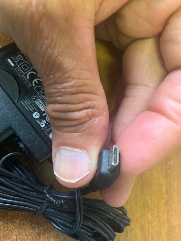 Plantronics BlueTooth Micro USB Charger SSA-3W-05 050035F P/N77394-04 - Image 3 of 4