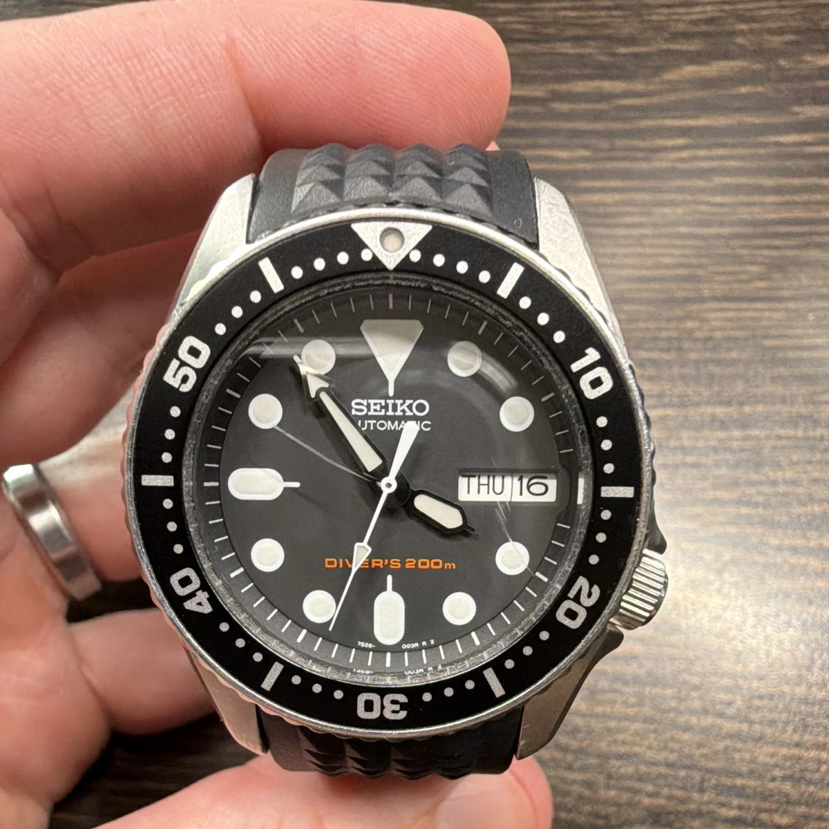 Seiko Diver Mechanical (Automatic) 200 m (20 ATM) Water Resistance