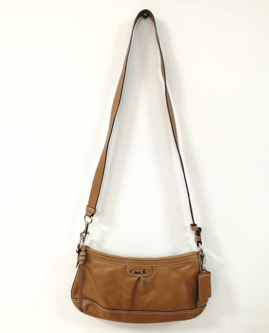 COACH BRN shoulder bag imported from Japan stylish and authentic