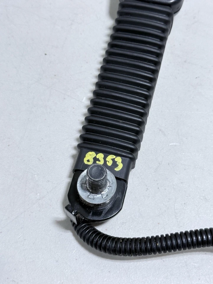 09-14 HYUNDAI GENESIS SEDAN Cinturón de seguridad delantero derecho asiento cubo sedán hebilla #8353 Foto 4 de 4