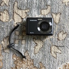 Samsung ES20 Charcoal Gray Digital Camera Tested Works CAMERA ONLY Y2K Retro