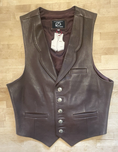 NWT Appaloosa Trading Co Durango, CO Mens Leather Vest Large Buffalo Buttons