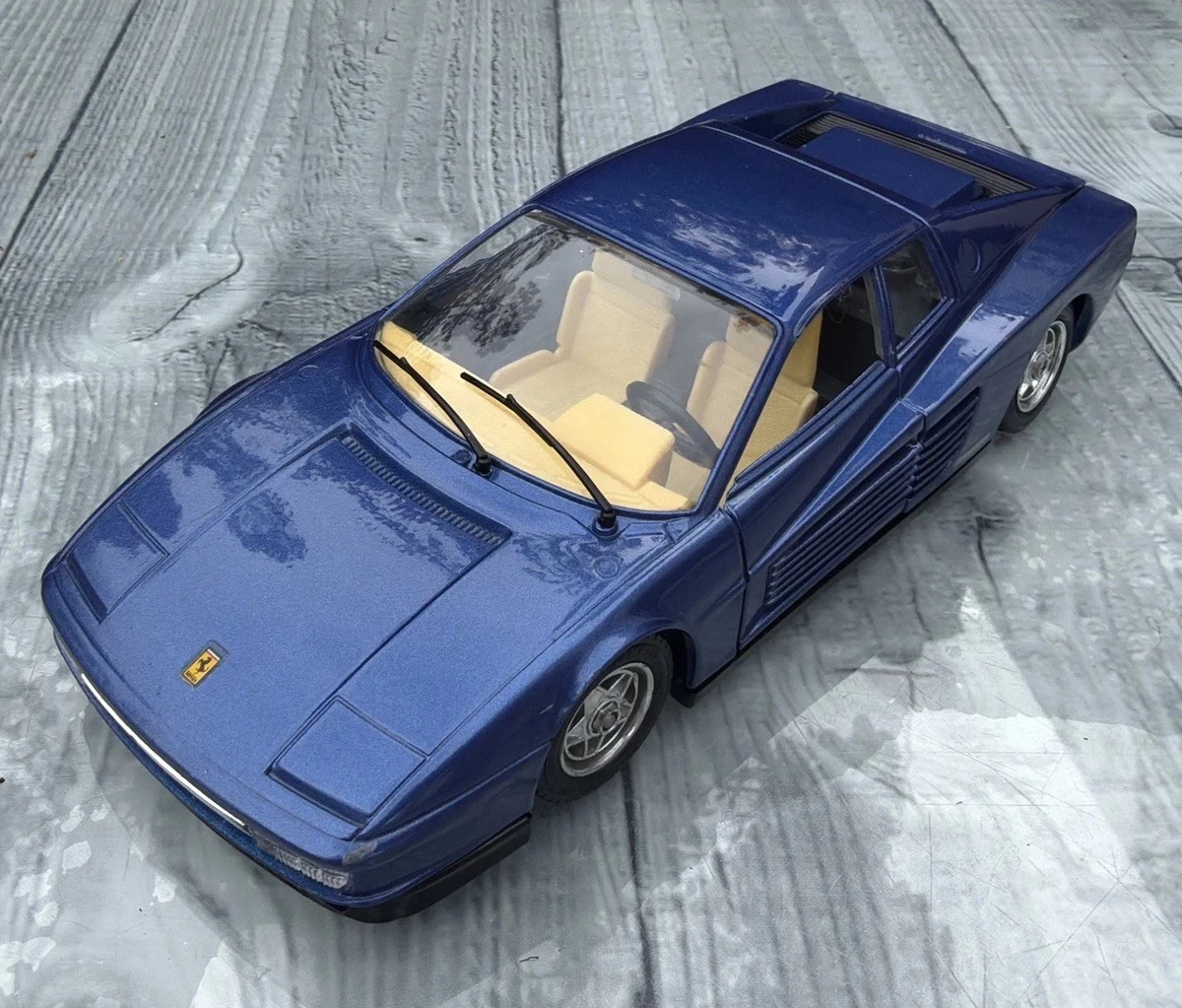 Bburago Ferrari 1:24 Vintage Manufacture Diecast Cars, Trucks