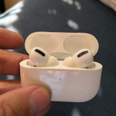 airpods pro 1st generation (right, left + case) Used Tested Work a