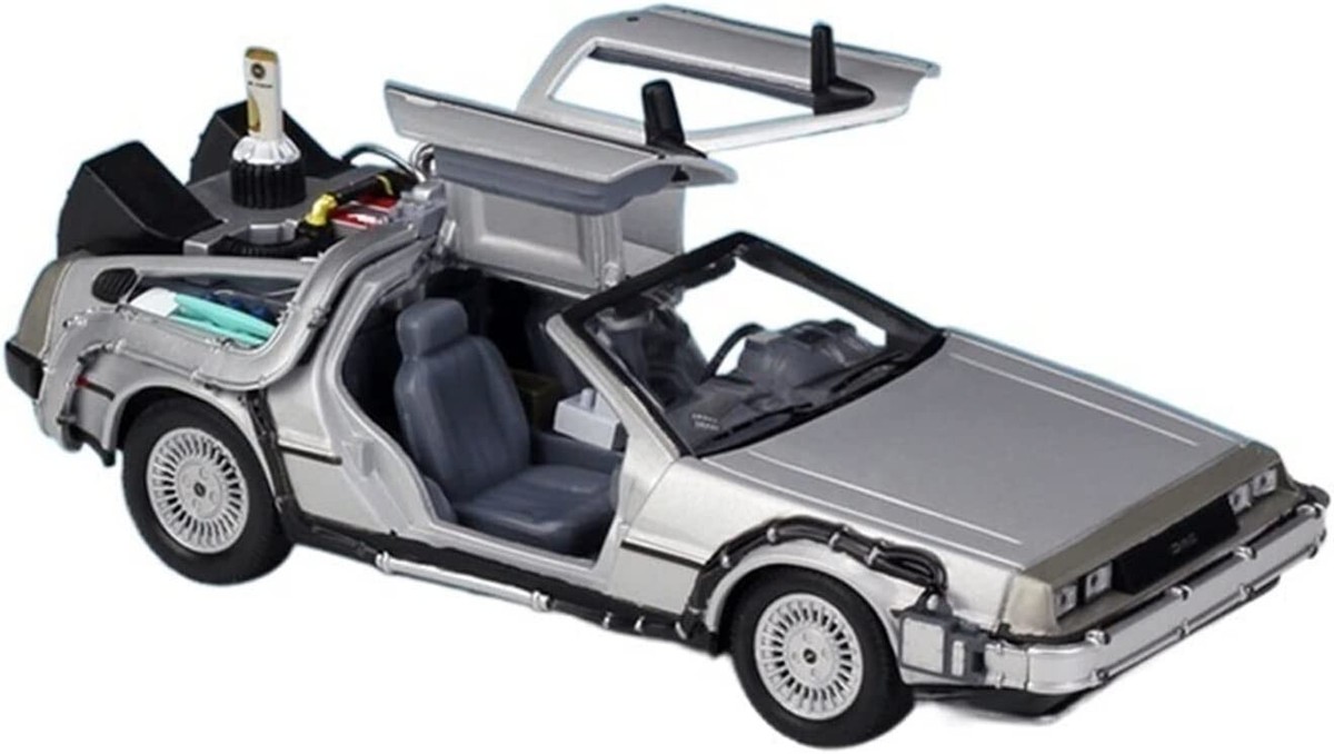 ミニカー DELOREAN BACK TO THE FUTURE TIME MACHINE WELLY BACK TO THE FUTURE 2 DELOREAN TIME MACHINE 1 24 BOXED & NEW