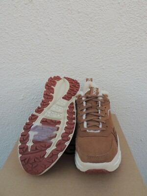 UGG CHESTNUT CA805 ALL GENDER SPILL SEAM SUEDE SNEAKER, MEN US 9