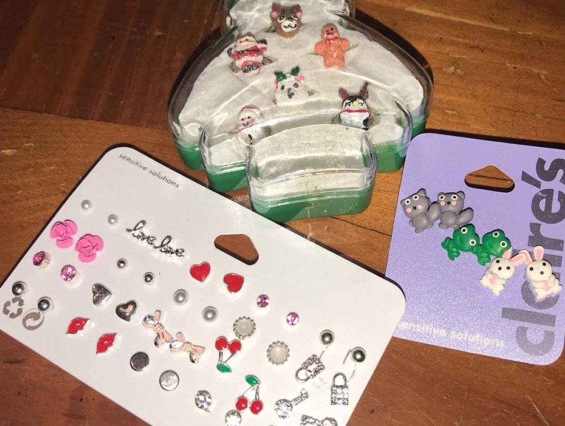 CLAIRE S CHRISTMAS GIRLS SENSITIVE SOLUTIONS EARINGS RINGS