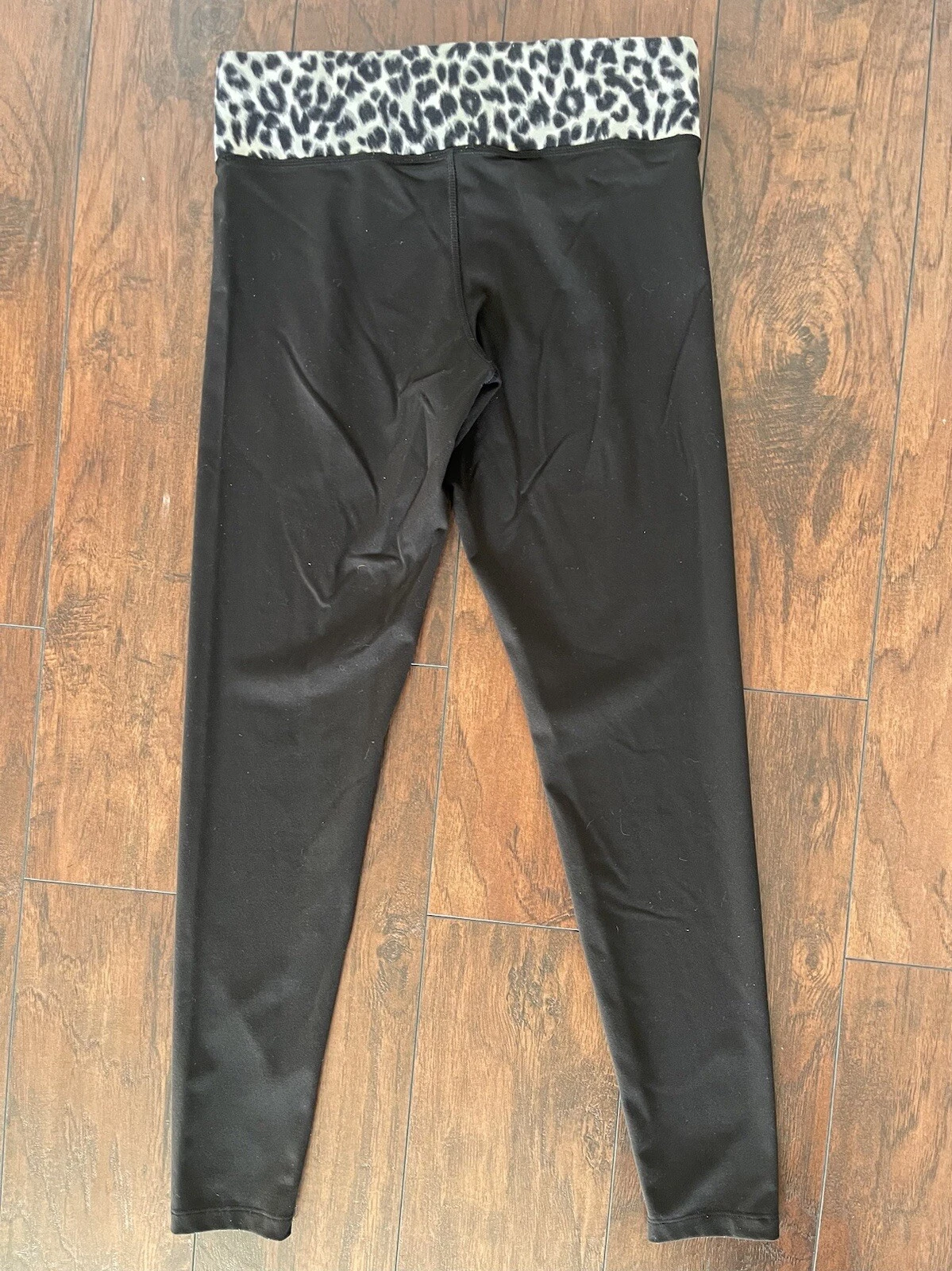 victoria-secret-vs aqua leopard reversible waistband yoga leggings
