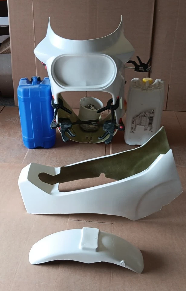 Suzuki GSXR750 1985 Slabside Полный Комплект Обтекателей Стекловолокно Новый - Изображение 2 из 4