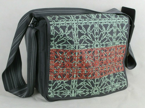 Borsa A Tracolla Donna – Scomparto Per Laptop 15.6″, Tante Tasche, Impermeabile, Tracolla Regolabile, Per Lavoro, Scuola E Viaggio